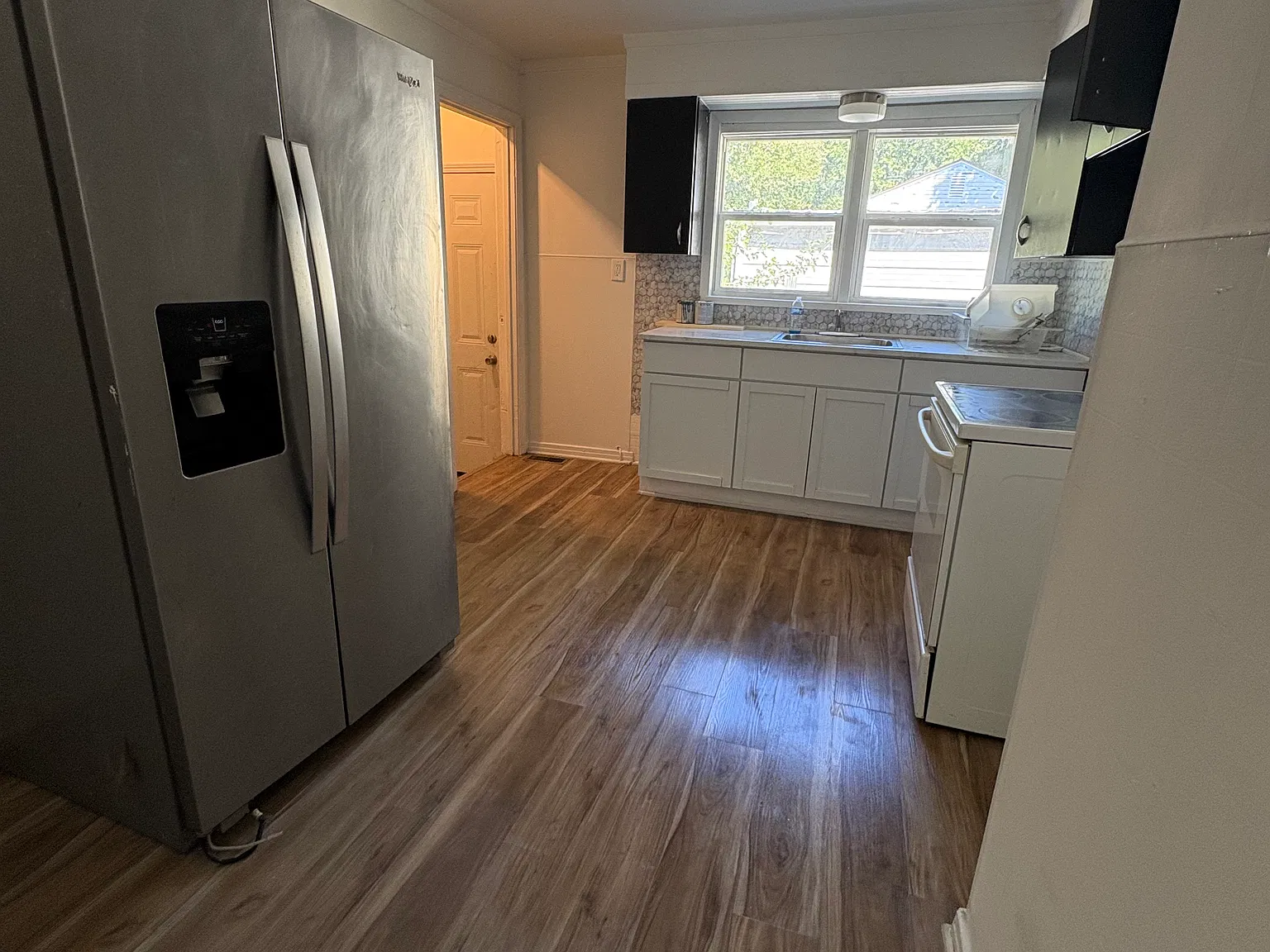2 bed, 950 sqft, $995 — Photo 4