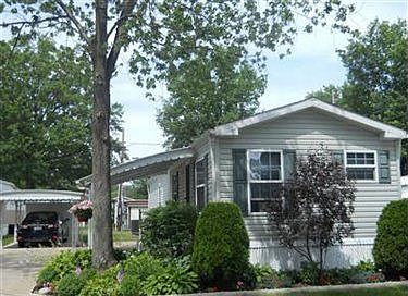 1st image of 6 Elm Dr