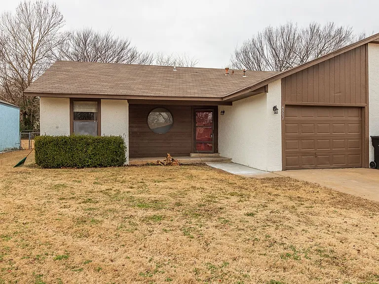4902 S Gum Ave — Photo 45