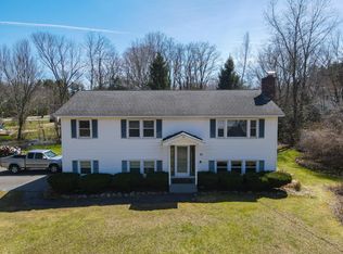 21 Carriage Ln, Merrimack, NH 03054