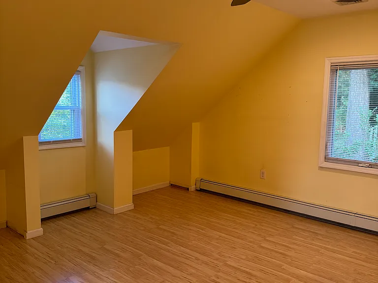 243 Donaldson Ave — Photo 12
