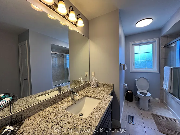 2055 Hadfield Ct — Photo 24