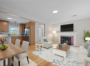 20 Maple Ct, Ashaway, RI 02804