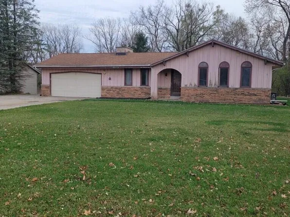 505 Fox Knoll DRIVE, Waterford, WI 53185