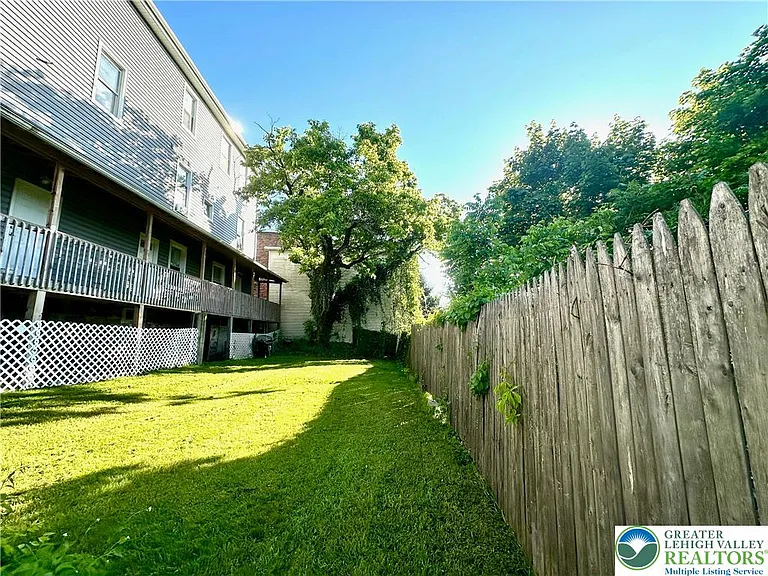 171-173 W Ridge St #3 — Photo 9