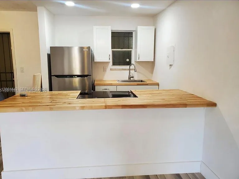 3181 SW 13th St #108 — Photo 2