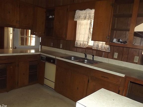 5th image of 118 Lukes Country Ln