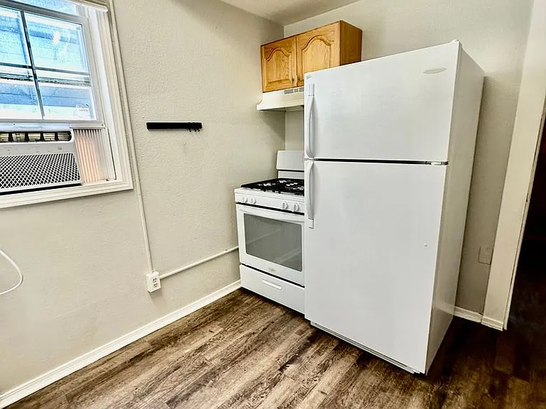 624 N Weber St. — Photo 17