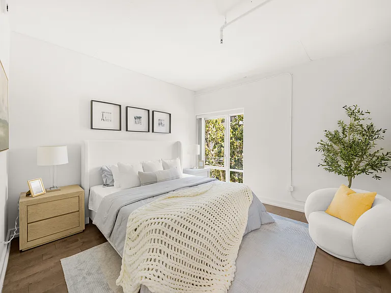 645 W 9th St #303 — Photo 8
