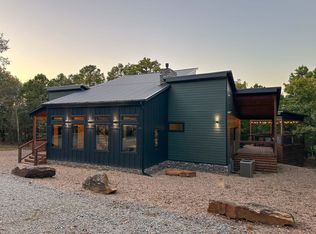 Hackney Hl, Wilburton, OK 74578