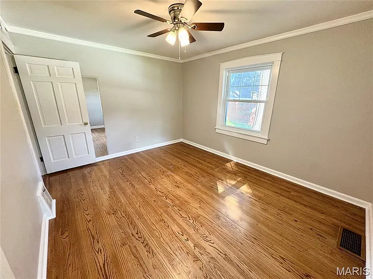4720 Ruth St — Photo 40
