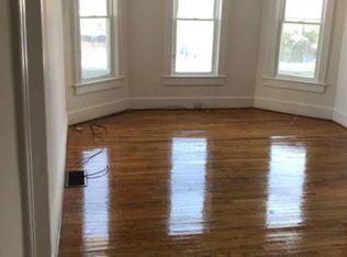 13 Sproat St, Middletown, NY 10940