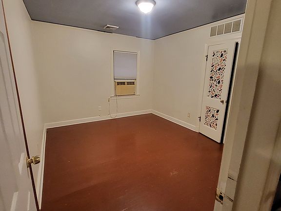 5th image of 728 Goodman St