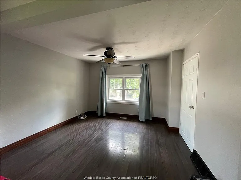 41 Alexandra Ave SW #BACK — Photo 4