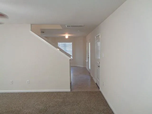 11310 Seven Sisters Dr — Photo 4