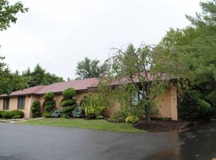 52 Dover Ave, Berlin, NJ 08009