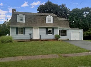 6 Southwood Rd, Newington, CT 06111