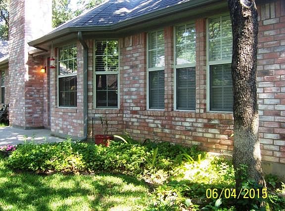 3rd image of 2504 Whispering Oaks