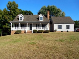 18 Hurkemp Rd, Fredericksburg, VA 22405