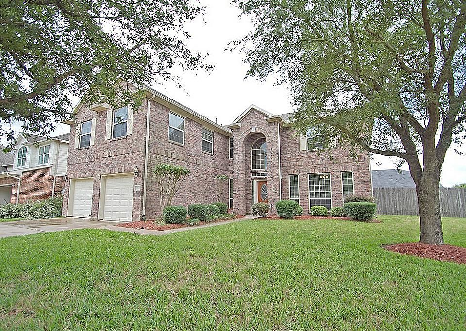 1st image of 19502 Bear Springs Dr