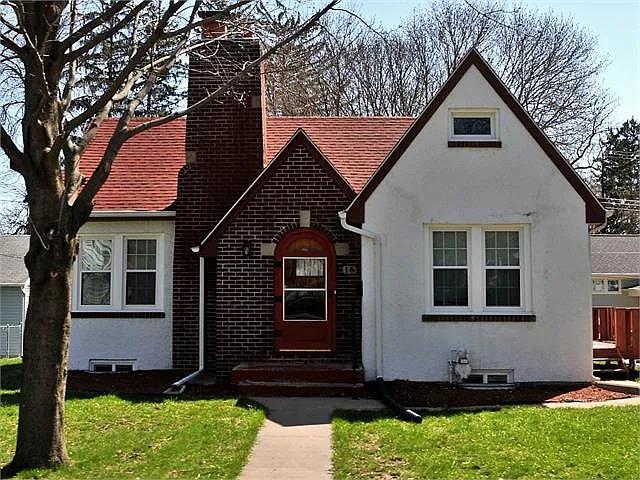 16 Olive Ct — Photo 1