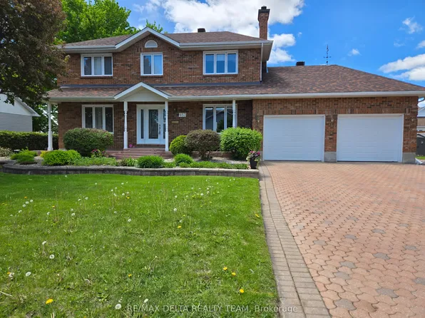 657 Anne St, McNab/braeside, ON K0A 1G0