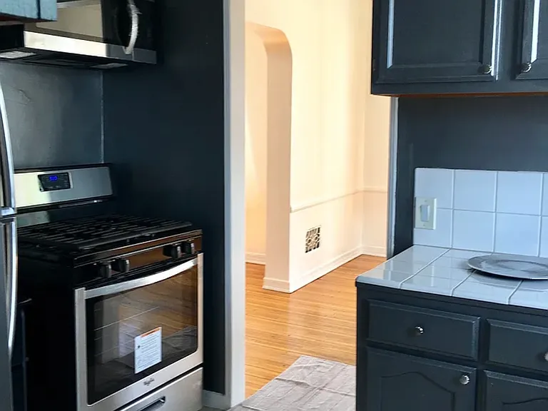148 N Swall Dr #2 — Photo 4