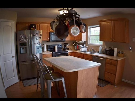 3rd image of 3211 Gazelle Dr