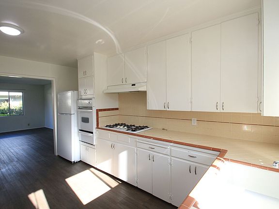 2nd image of 3438-3436 San Luis St #3438