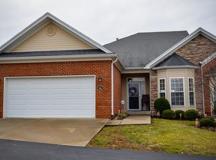 900 Autumn Color Way, Louisville, KY 40214