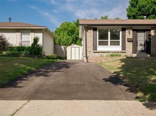 47 Uplands Dr, Brantford, ON N3R 6H5