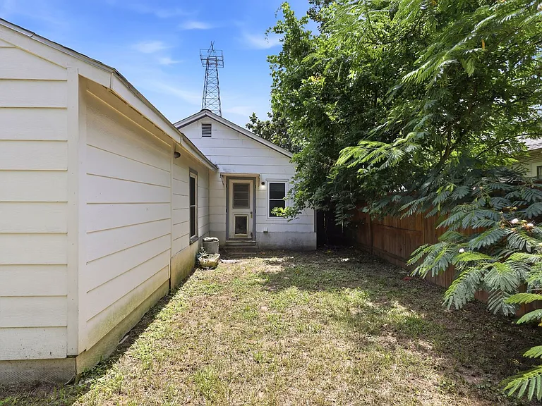 601 Kay St — Photo 22