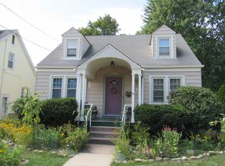 32 Victoria Rd, Manchester, CT 06040