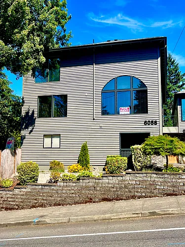 6058 SW 30th Ave #A Photo 1