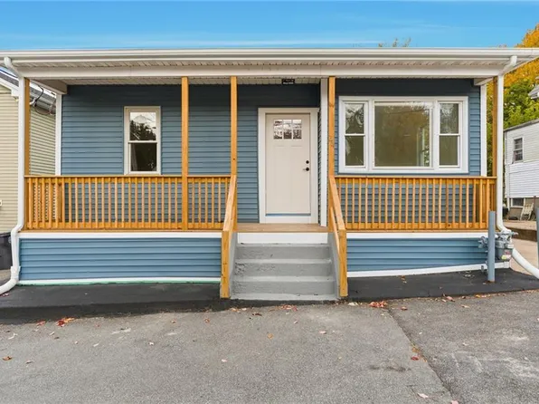 26 Alto St, Cranston, RI 02920