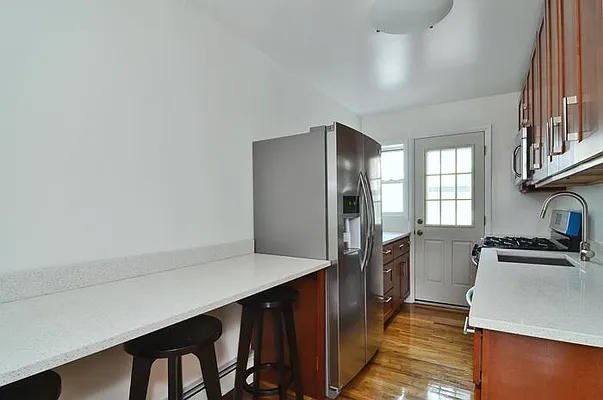 Sold by Prime Realty | media 40