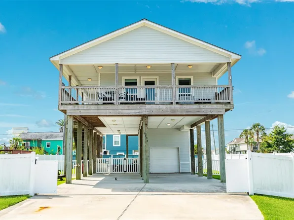 16547 Jolly Roger Rd, Jamaica Beach, TX 77554