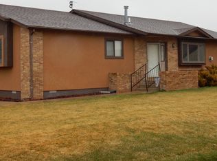 1040 17th St, Gering, NE 69341