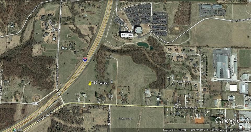 1st image of 810 W Apple Blossom Ave