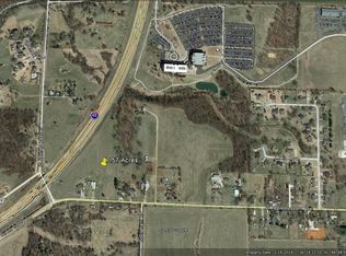 810 W Apple Blossom Ave, Lowell, AR 72745