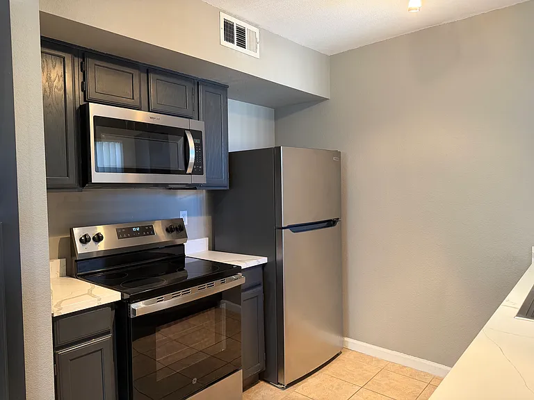 6650 W Warm Springs Rd #B — Photo 1