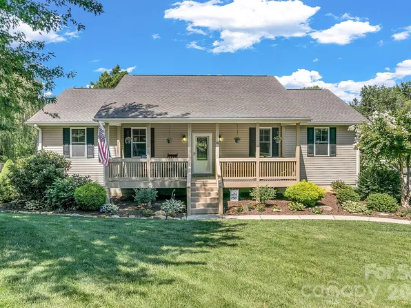 14 New Bishop Ln, Fletcher, NC 28732