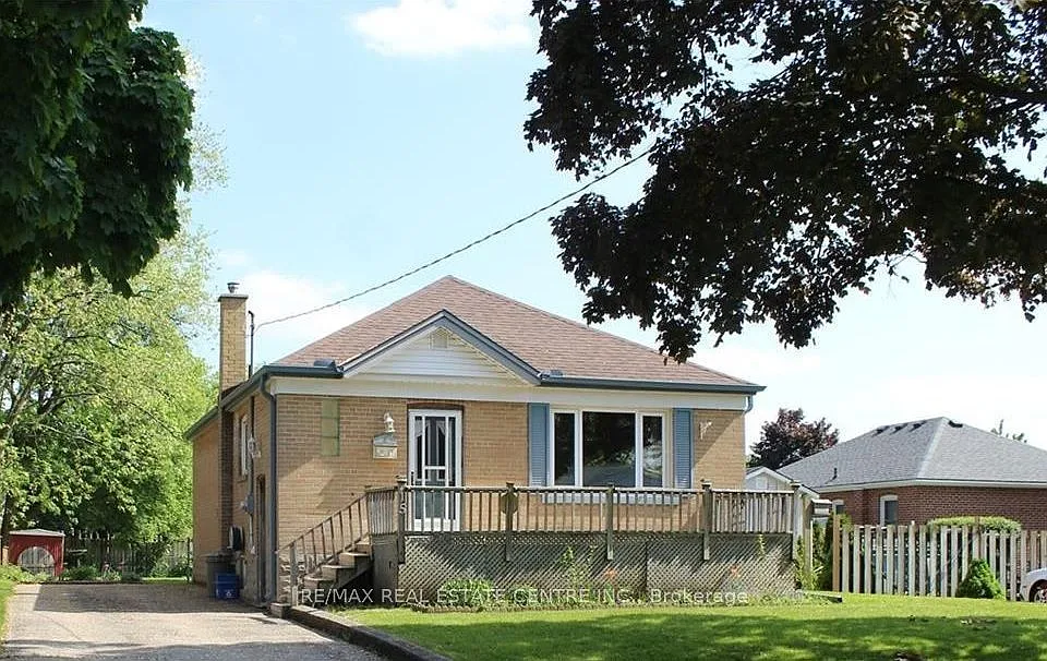 15 Chelsea Rd #UPPER