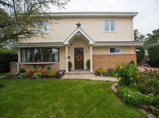 9371 Osceola Ave, Morton Grove, IL 60053