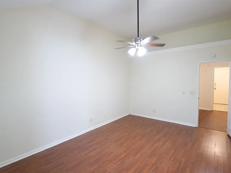 1314 Hollow Ash Ln — Photo 12
