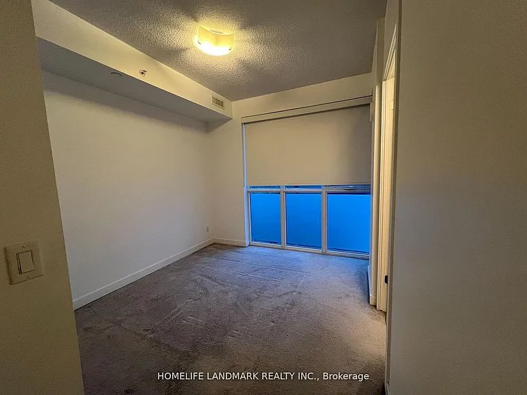 5220 Dundas St #D414 — Photo 23