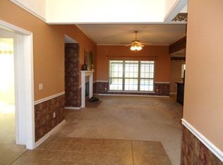 109 Westchester Ln, Hinesville, GA 31313