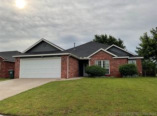 12103 N 107th Ave E, Collinsville, OK 74021