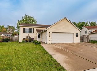 117 Evergreen Cir, West Fargo, ND 58078