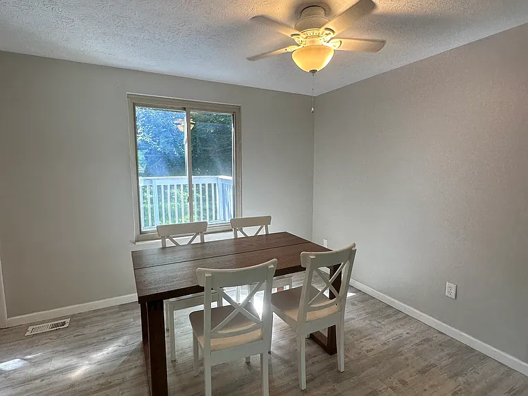 Winding Trail Pl — Photo 3